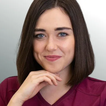 Dr. Csubák Ramóna