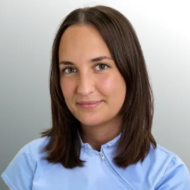 Dr. Csüllög Bettina